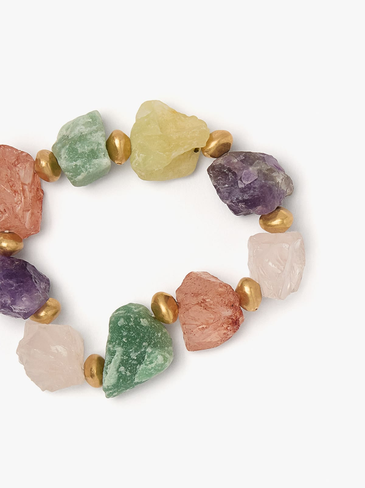 Bijou artisanal CCUSI porté sur peau